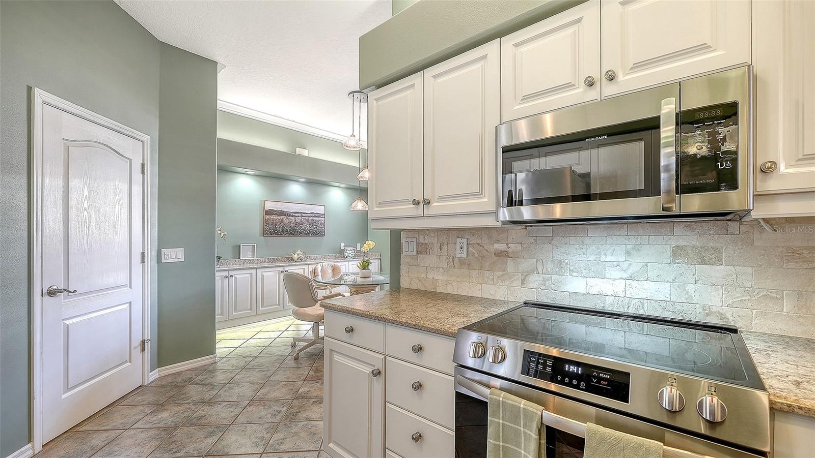 Image 29 of 78 For 9447 Forest Hills Circle