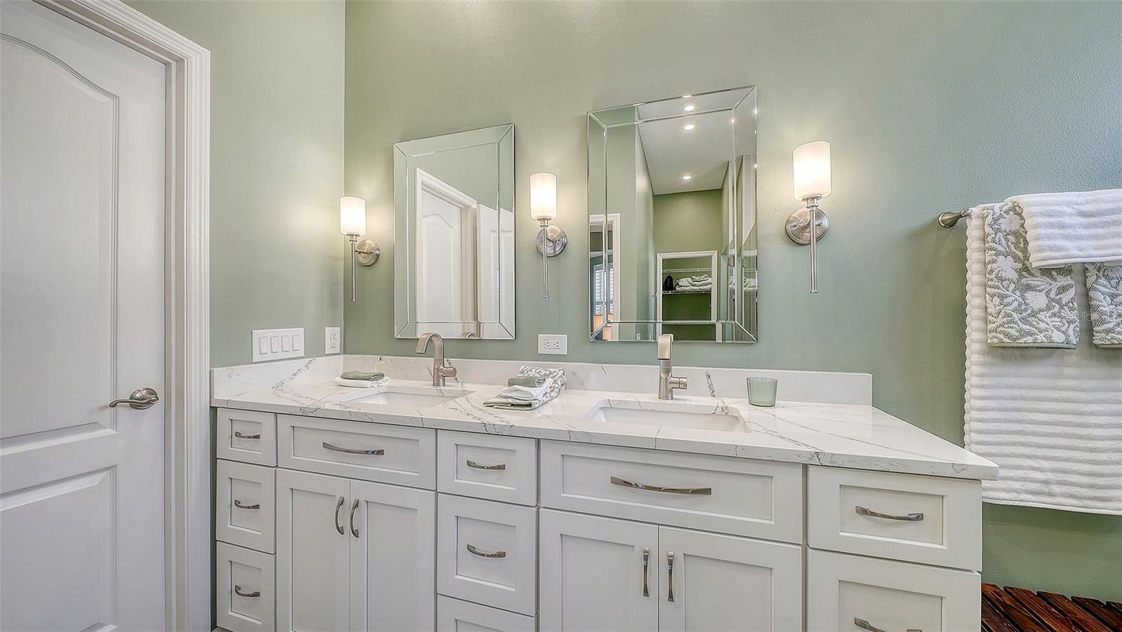 Image 38 of 78 For 9447 Forest Hills Circle