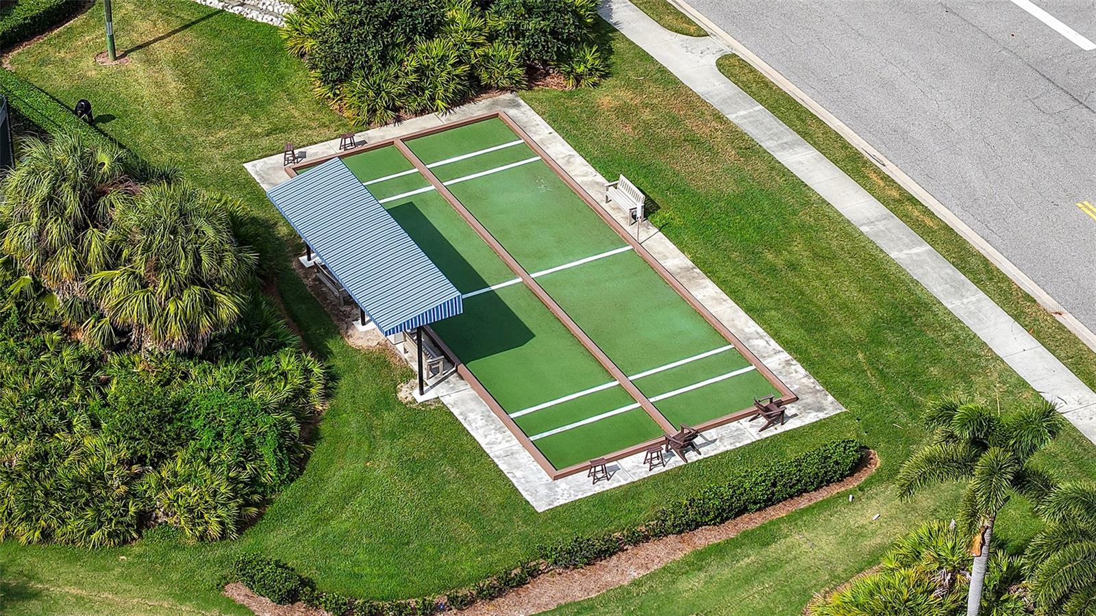 Image 57 of 78 For 9447 Forest Hills Circle