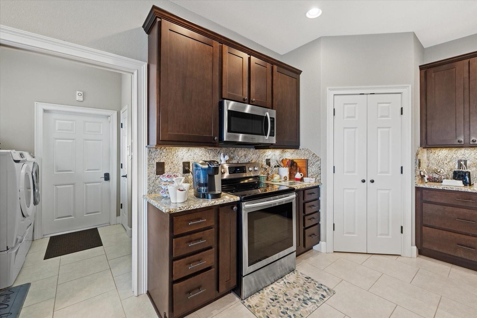 Image 16 of 46 For 731 Eldorado Drive