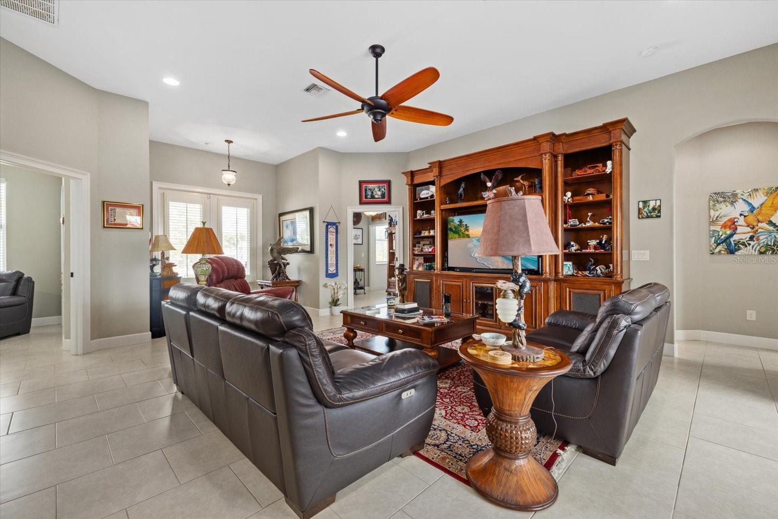 Image 7 of 46 For 731 Eldorado Drive