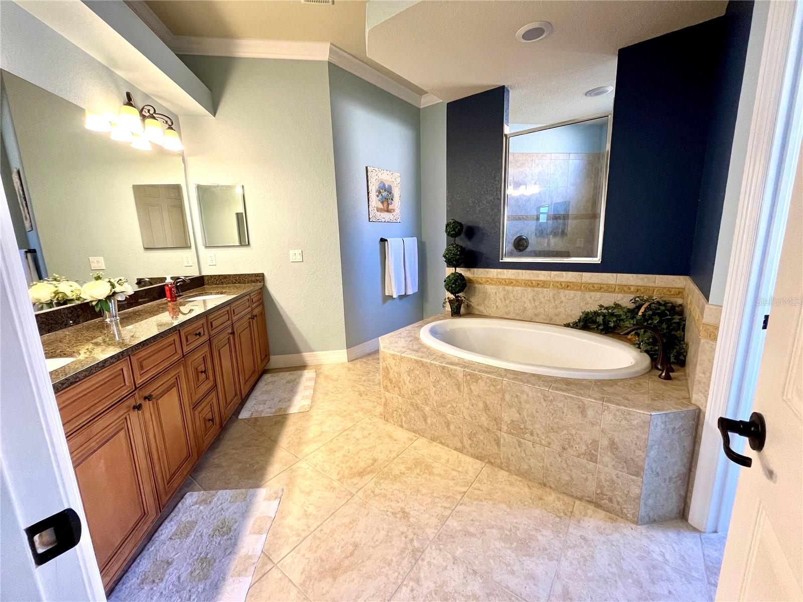 Image 24 of 33 For 7709 River Preserve Drive