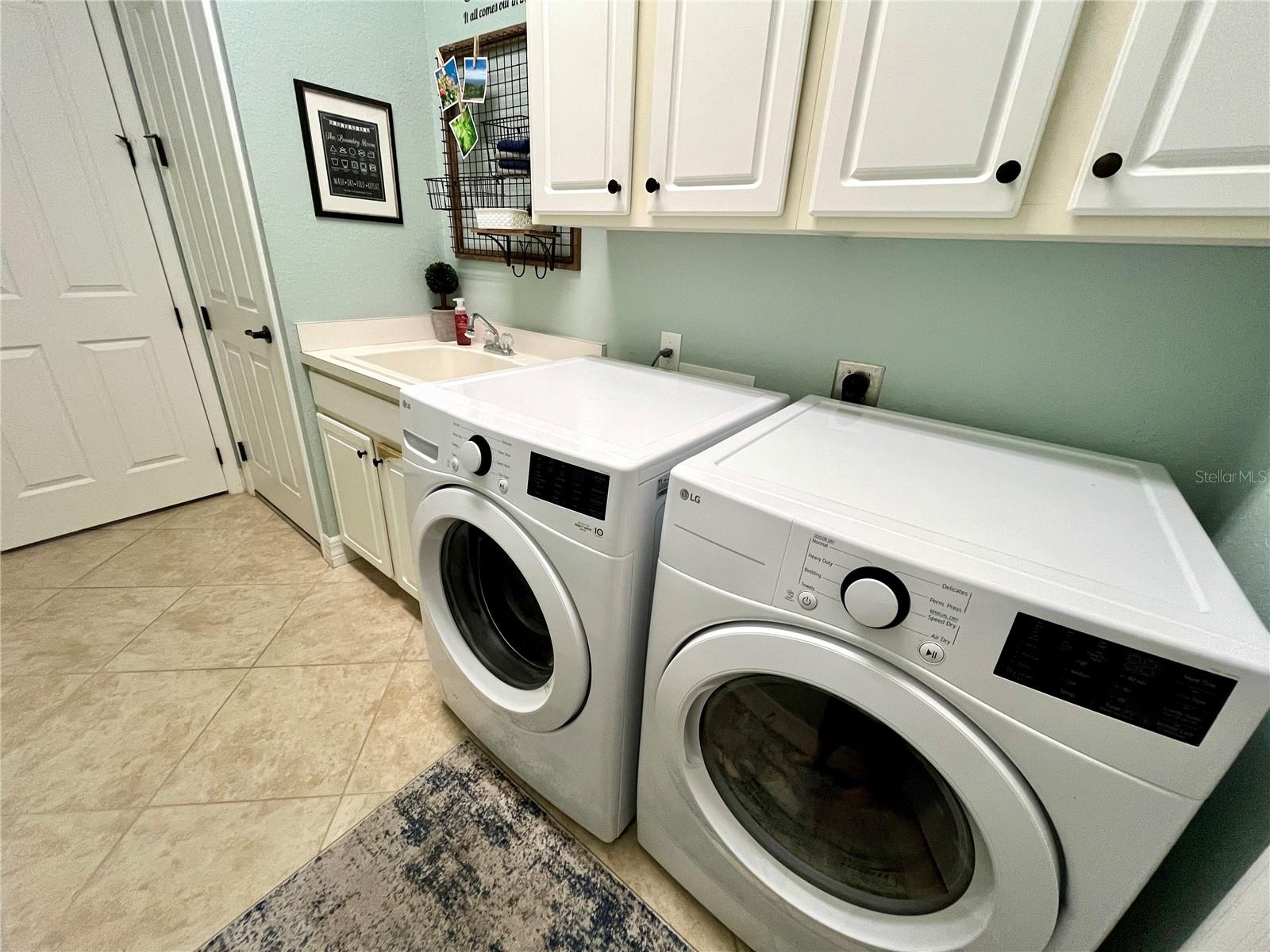 Image 30 of 33 For 7709 River Preserve Drive