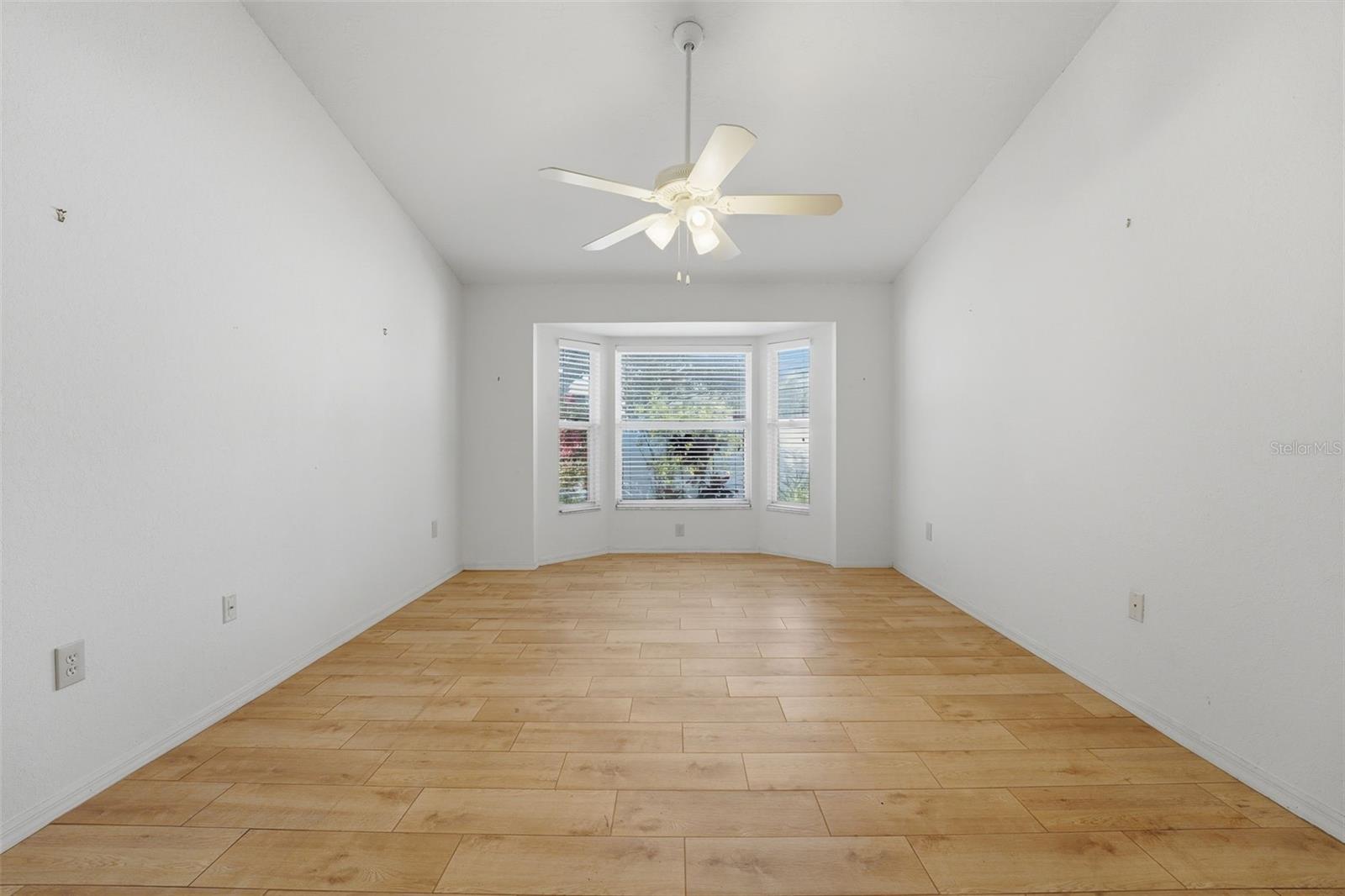 Image 14 of 23 For 5744 Antibes Street 3059