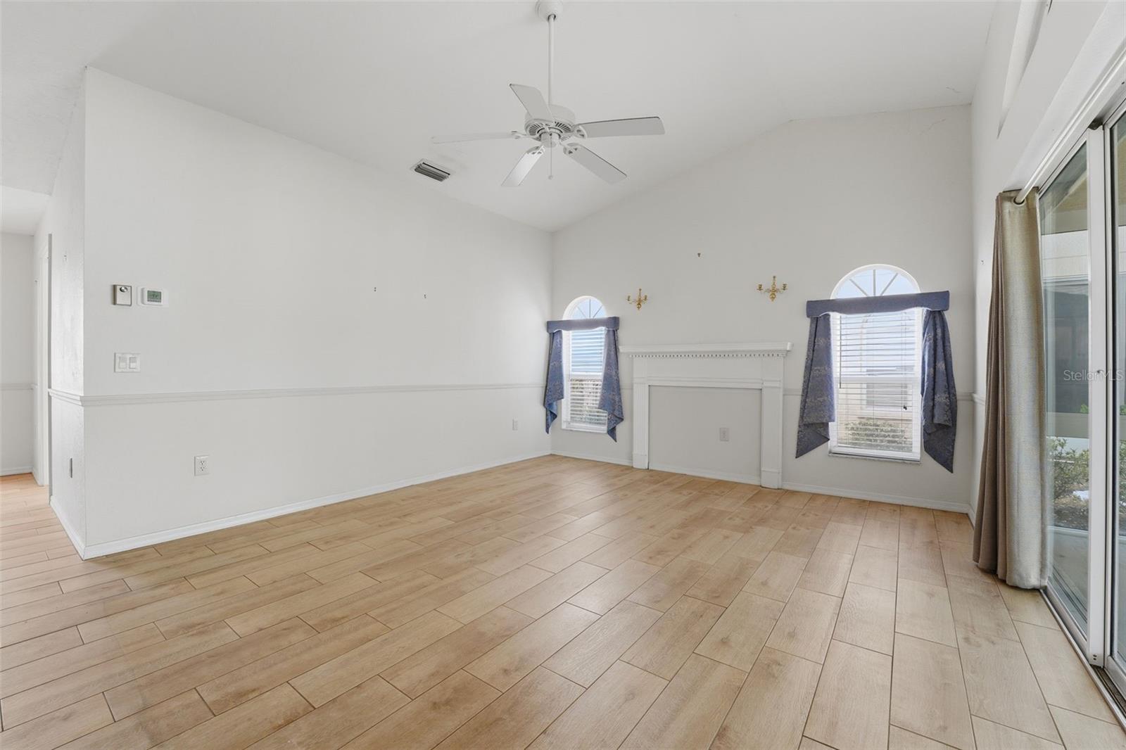 Image 8 of 23 For 5744 Antibes Street 3059