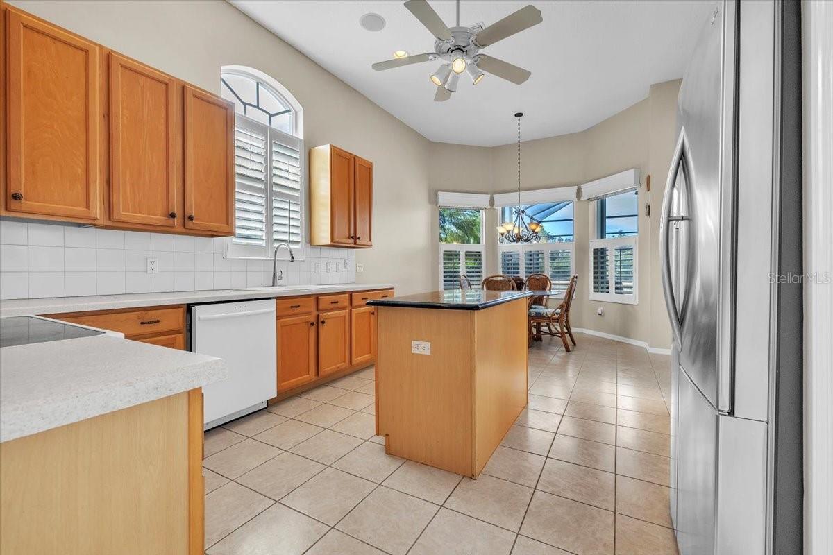 Image 13 of 58 For 7626 Desert Inn Way