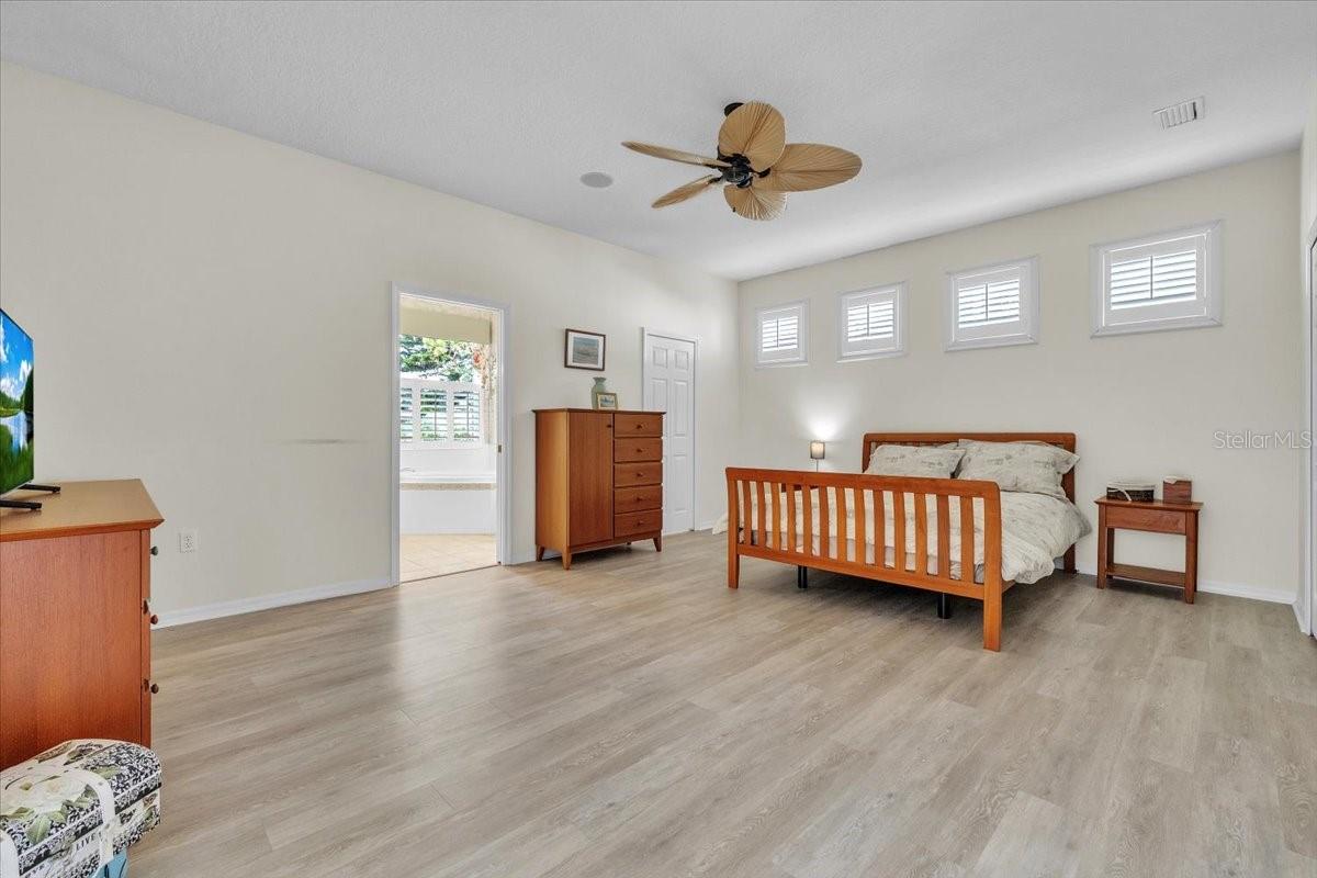 Image 21 of 58 For 7626 Desert Inn Way