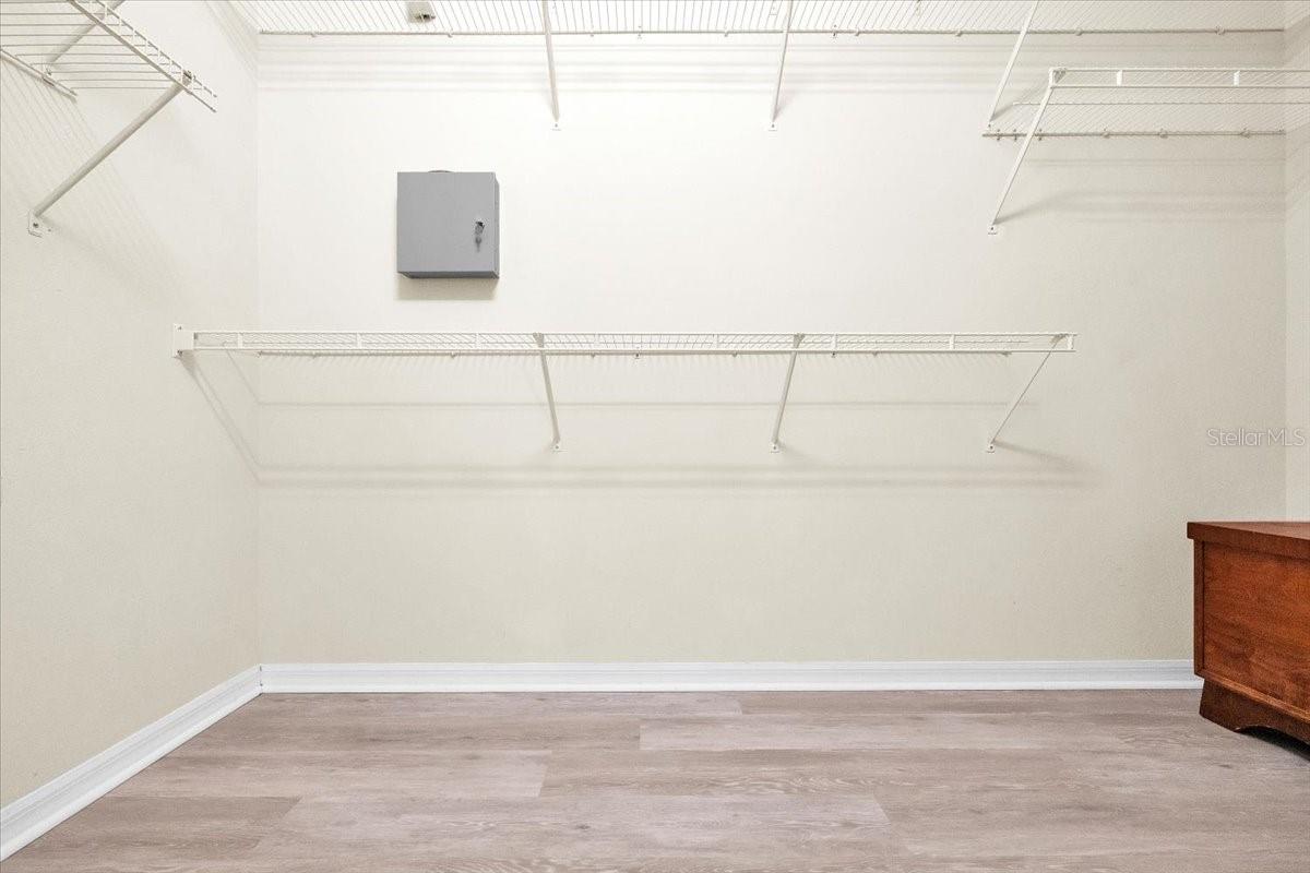 Image 24 of 58 For 7626 Desert Inn Way