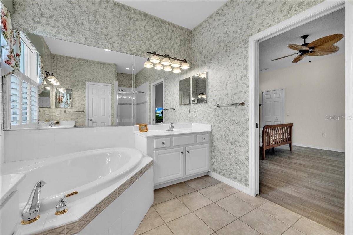 Image 29 of 58 For 7626 Desert Inn Way