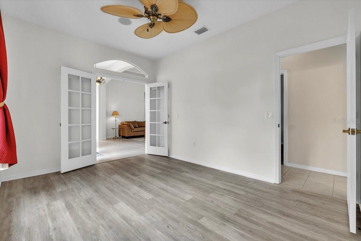 Image 38 of 58 For 7626 Desert Inn Way