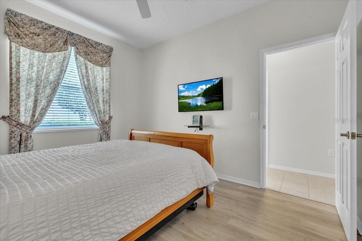 Image 44 of 58 For 7626 Desert Inn Way