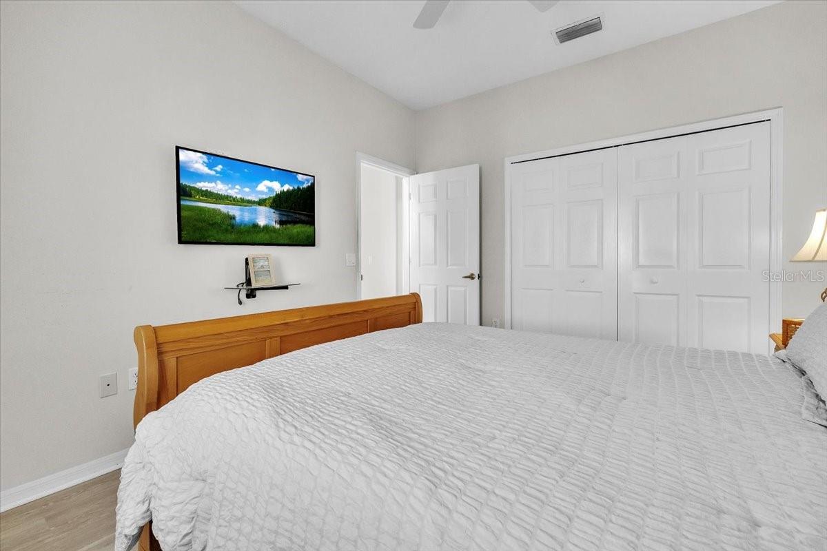 Image 45 of 58 For 7626 Desert Inn Way