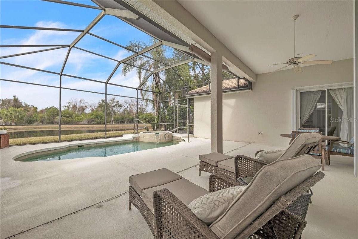 Image 47 of 58 For 7626 Desert Inn Way