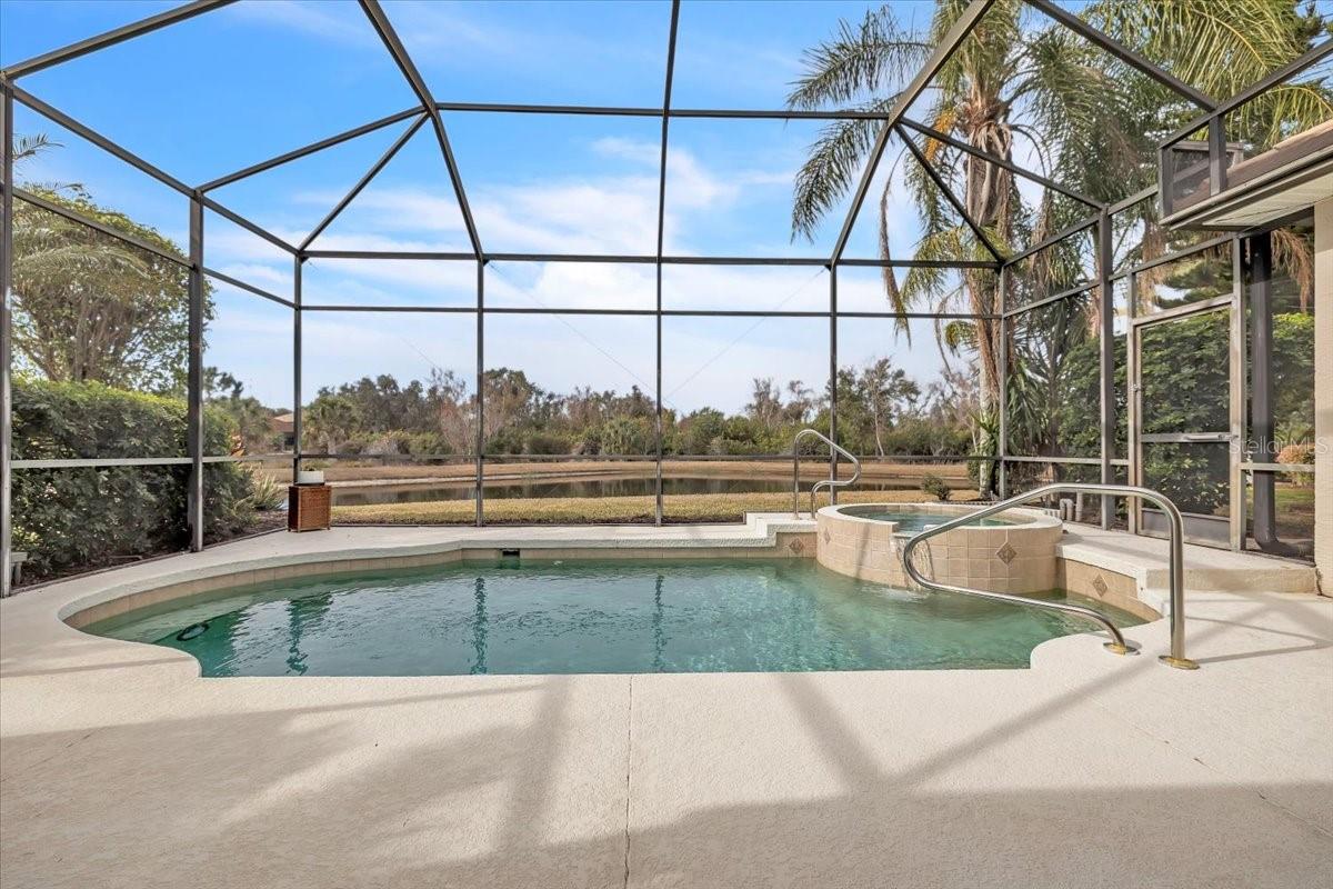 Image 5 of 58 For 7626 Desert Inn Way