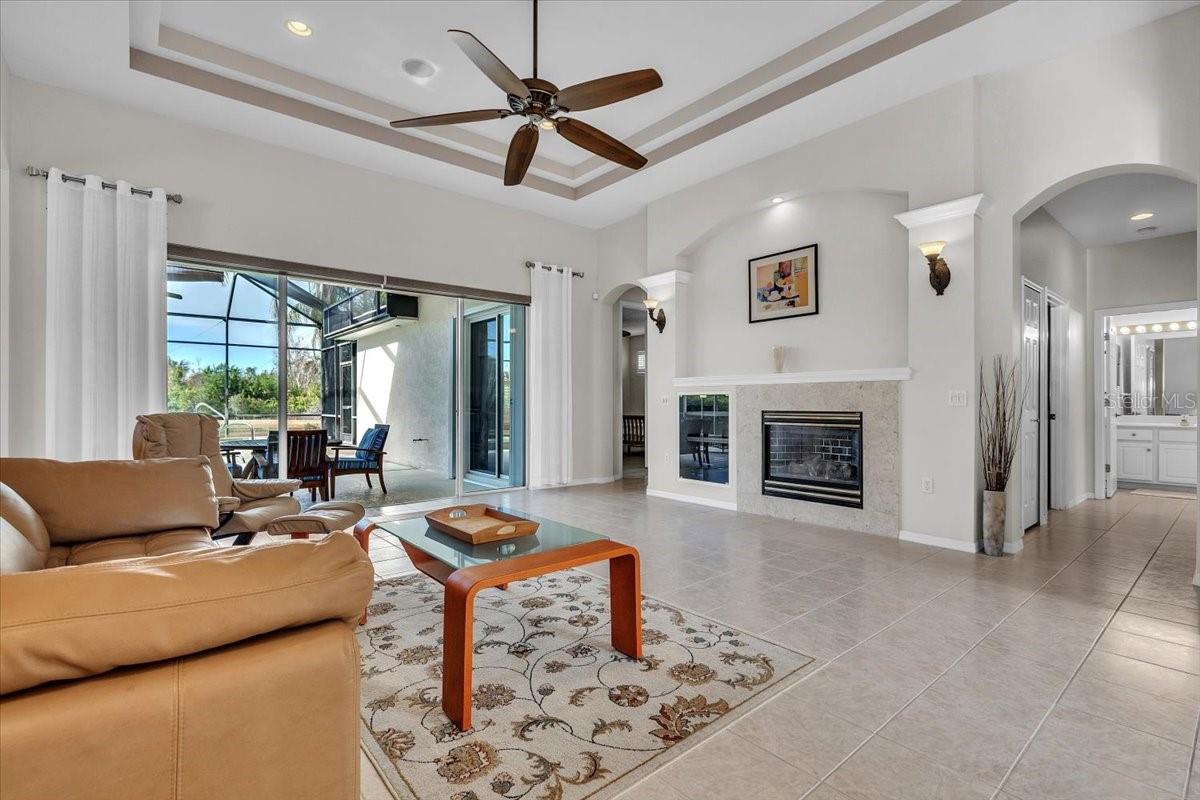 Image 8 of 58 For 7626 Desert Inn Way