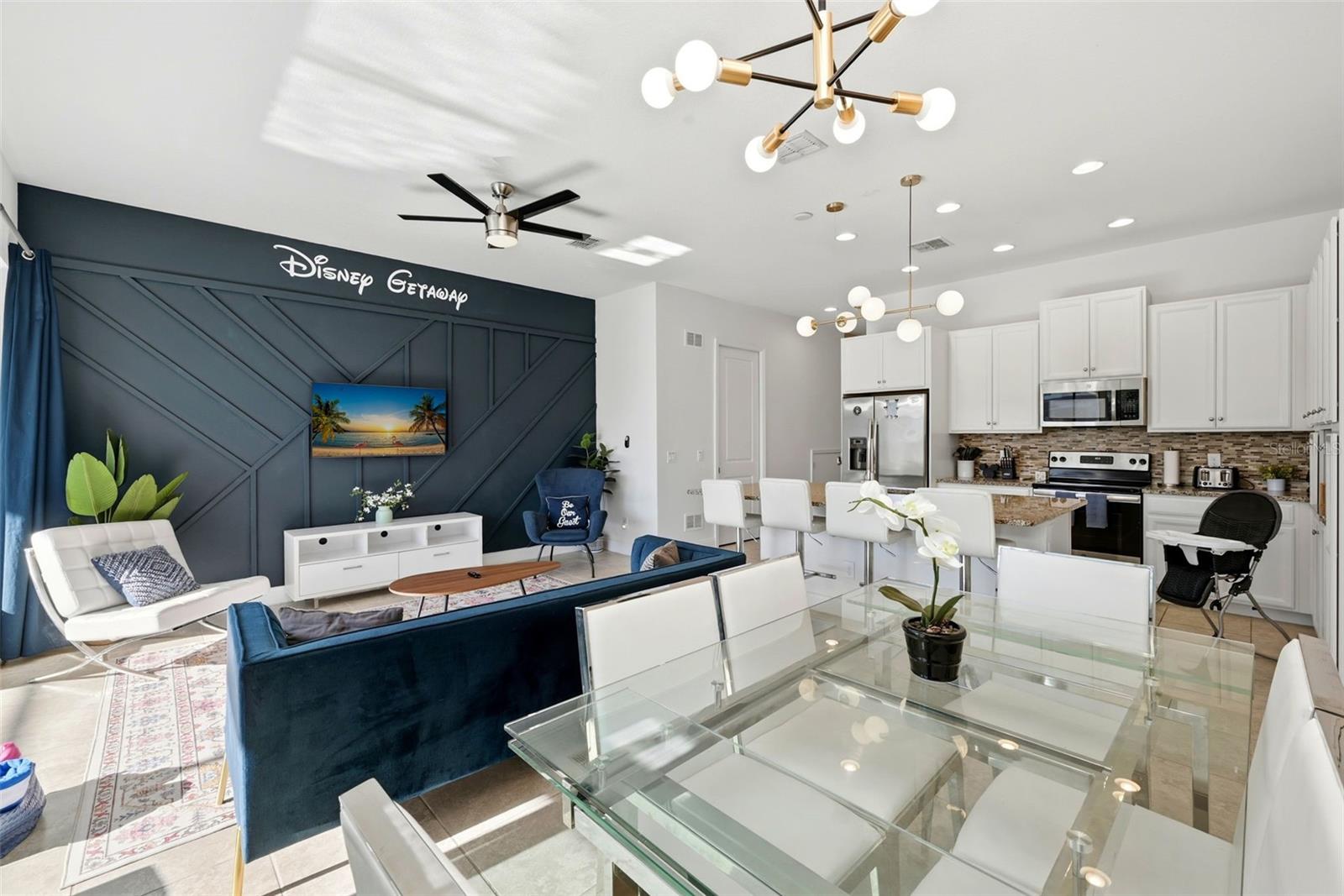 Image 11 of 50 For 147 Captiva Drive