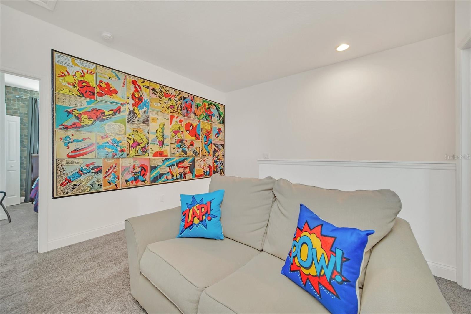 Image 19 of 50 For 147 Captiva Drive