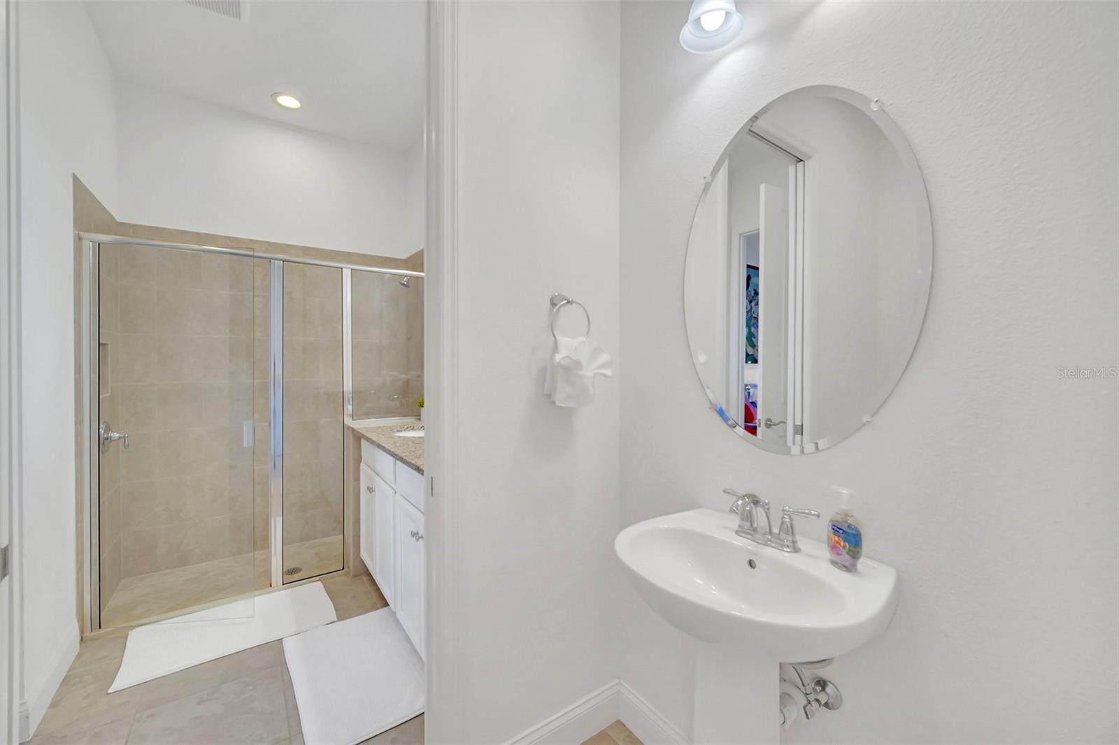 Image 22 of 50 For 147 Captiva Drive