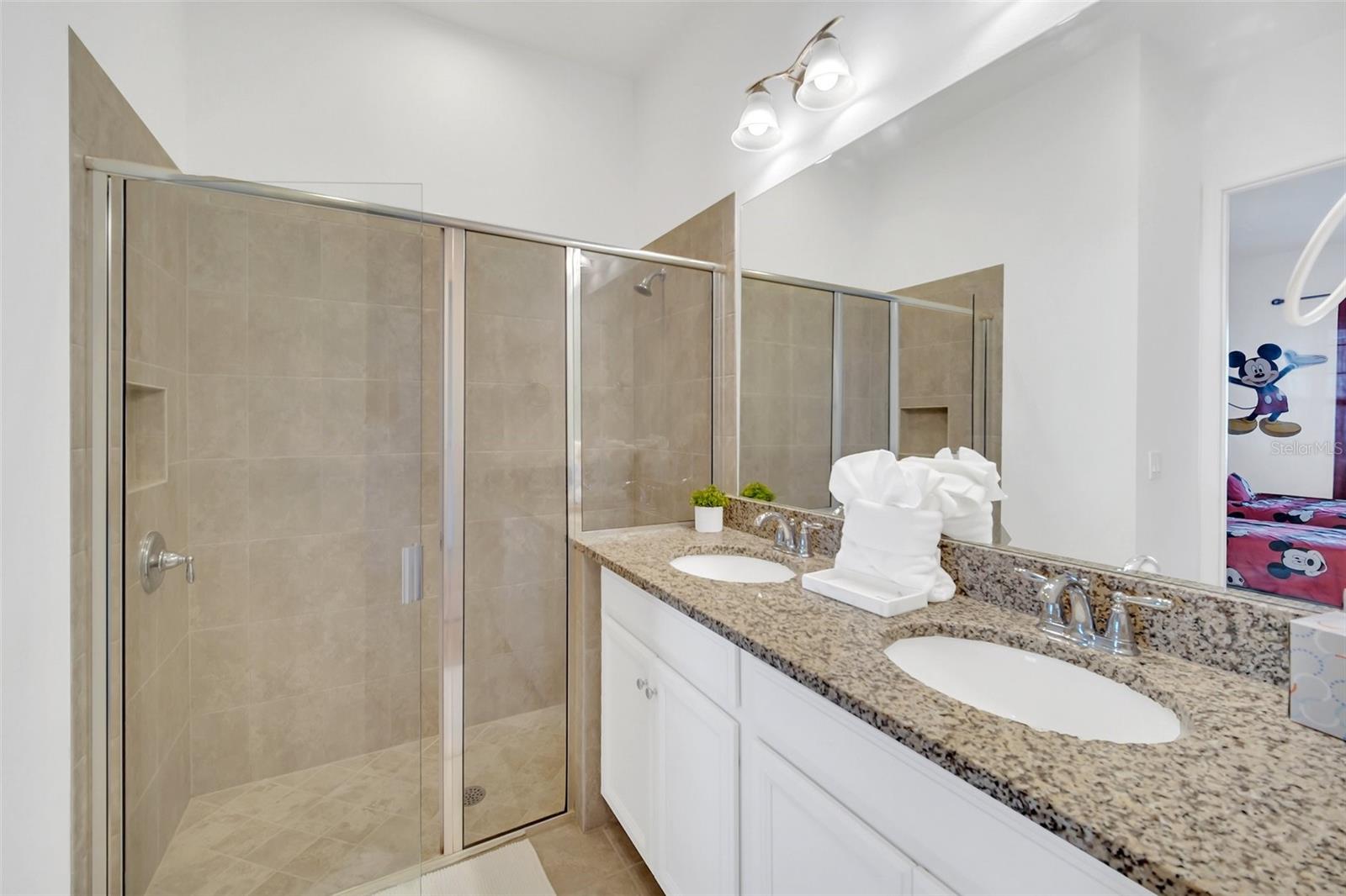 Image 23 of 50 For 147 Captiva Drive