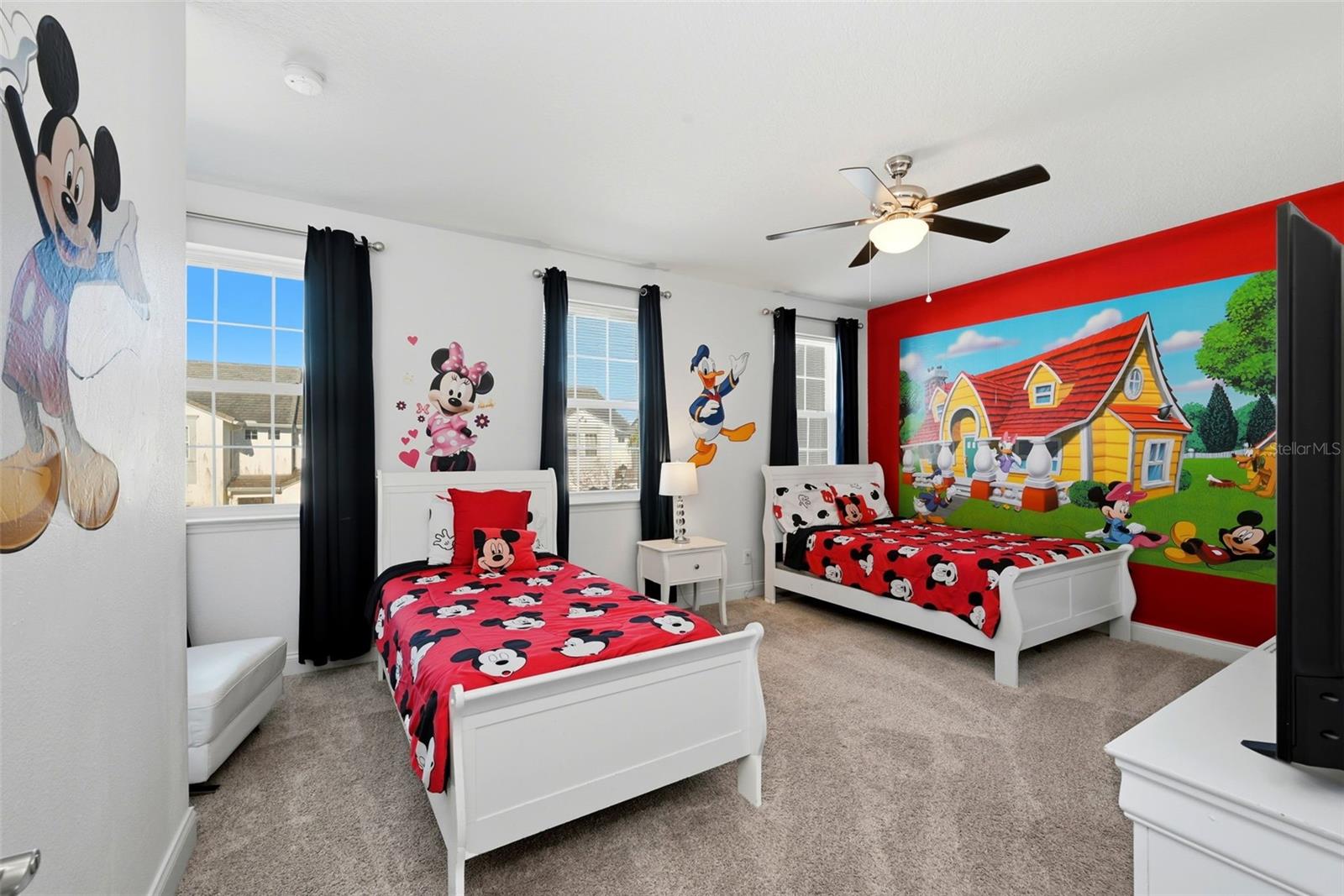 Image 24 of 50 For 147 Captiva Drive