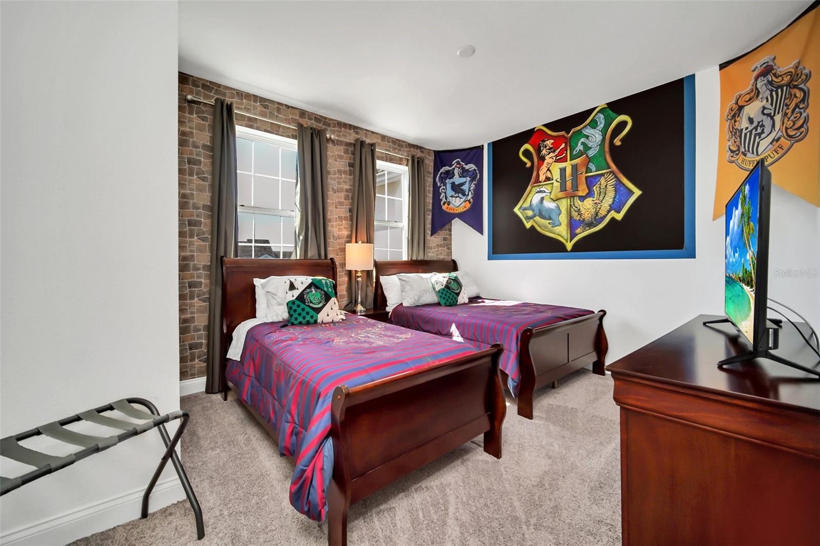 Image 27 of 50 For 147 Captiva Drive