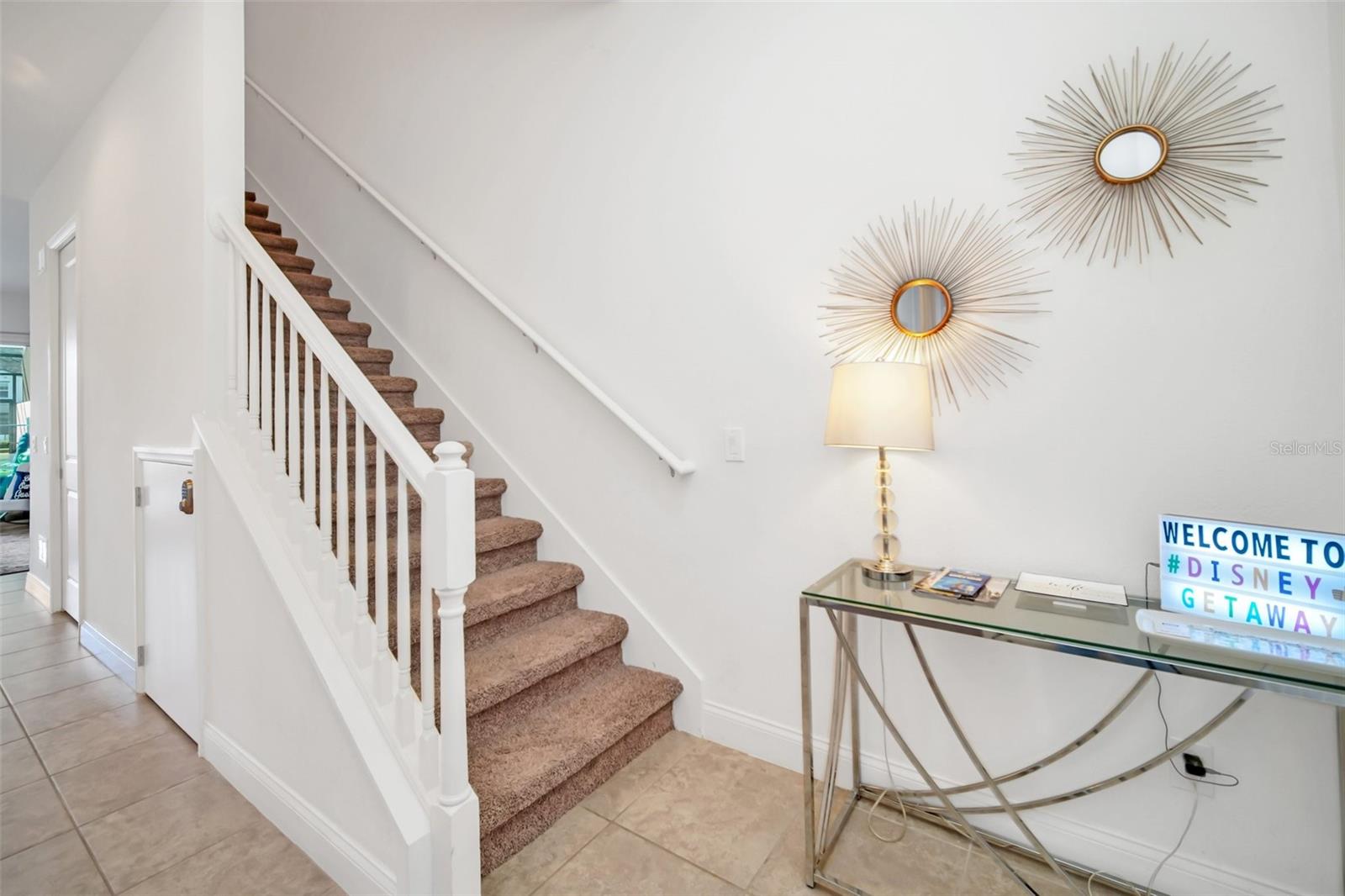 Image 4 of 50 For 147 Captiva Drive