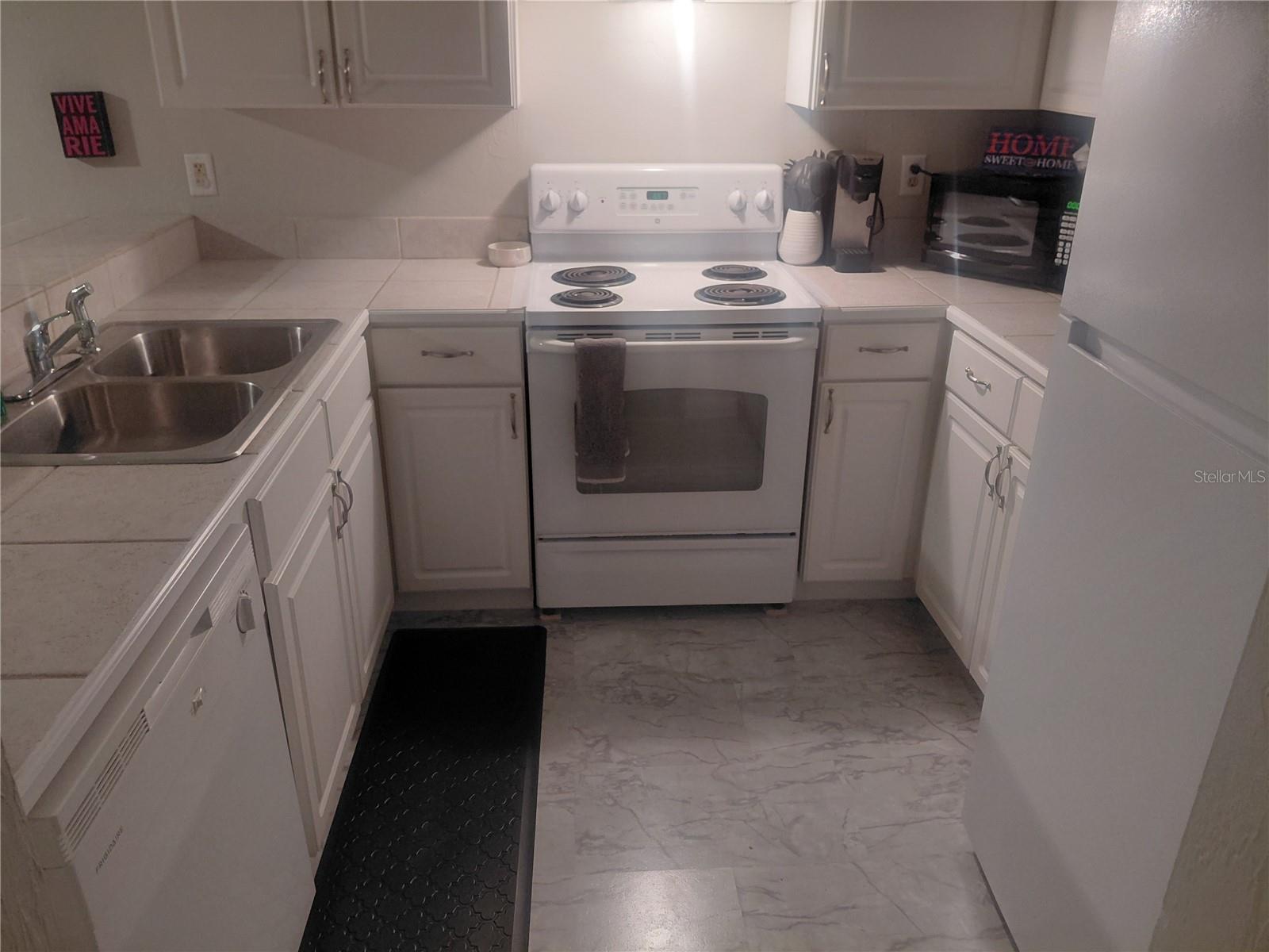 Image 7 of 78 For 85 16th Avenue F302