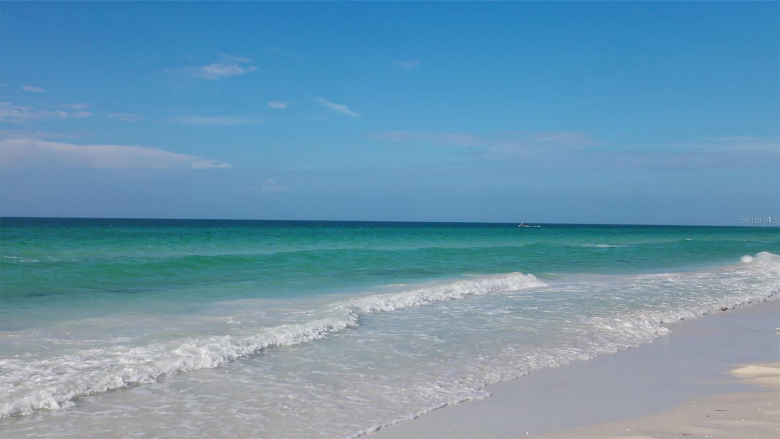 Image 53 of 63 For 6140 Midnight Pass Road B6