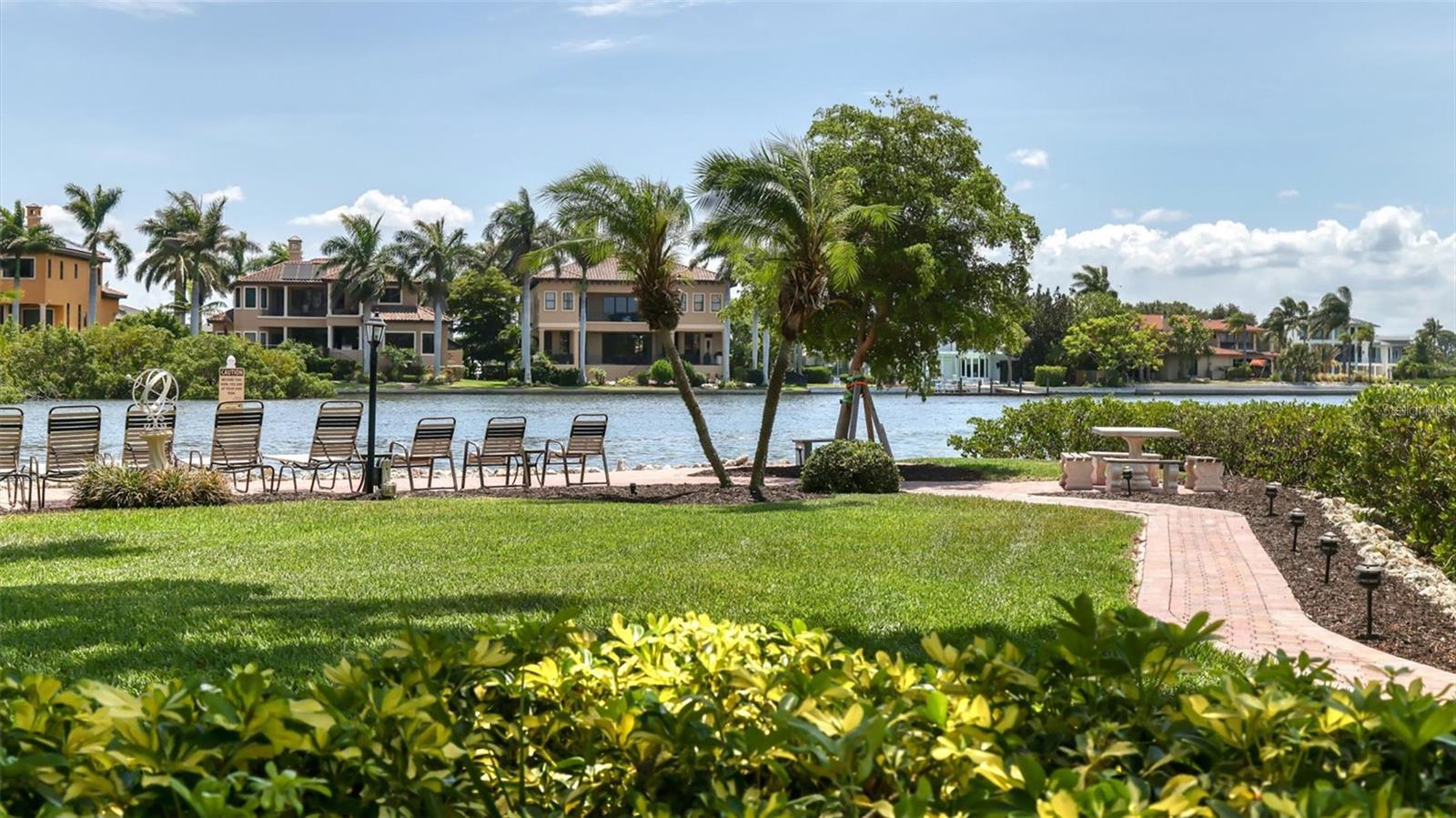 Image 60 of 63 For 6140 Midnight Pass Road B6