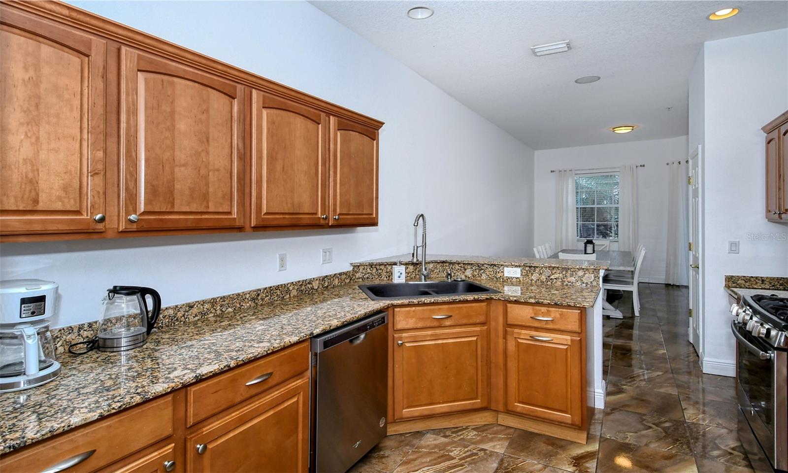 Image 18 of 73 For 8363 Miramar Way 203