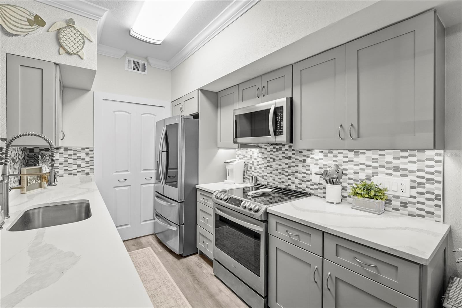 Image 14 of 69 For 4130 Central Sarasota Parkway 1817