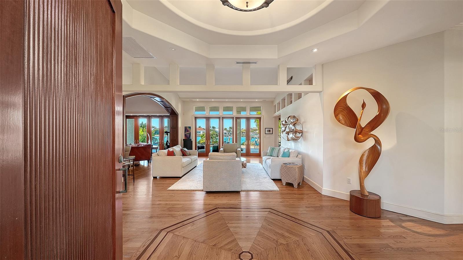 Image 10 of 65 For 316 Royal Flamingo Drive