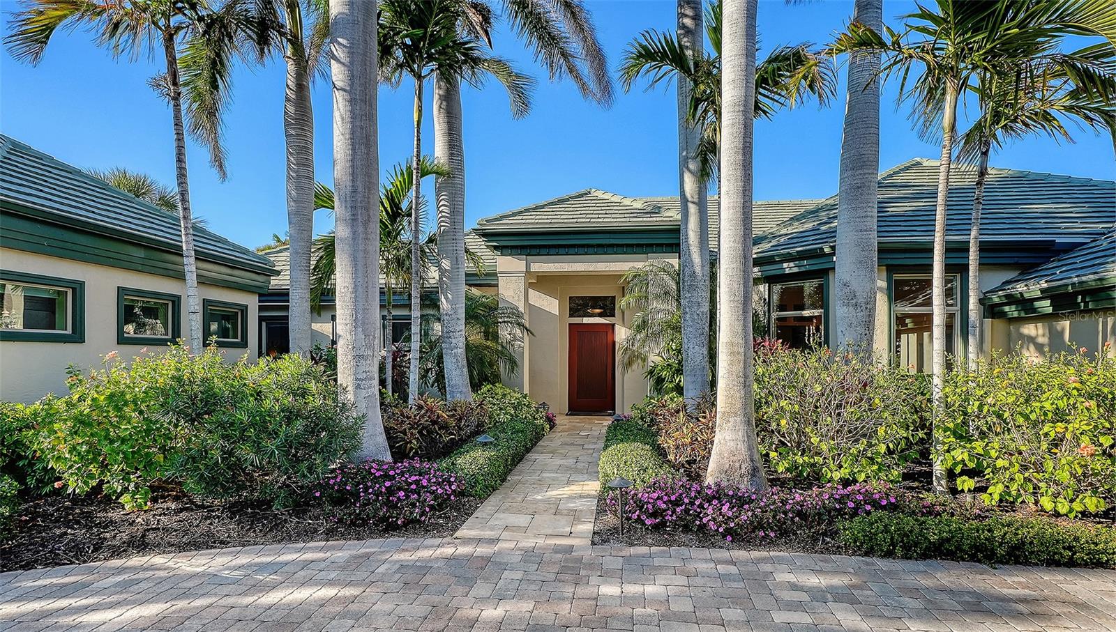 Image 2 of 65 For 316 Royal Flamingo Drive