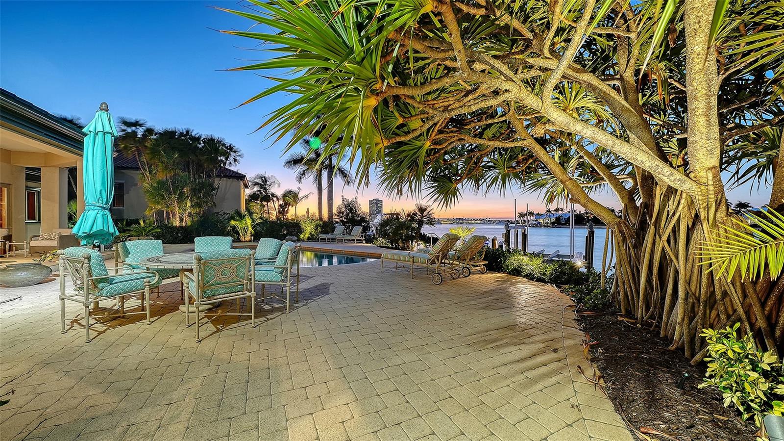 Image 54 of 65 For 316 Royal Flamingo Drive