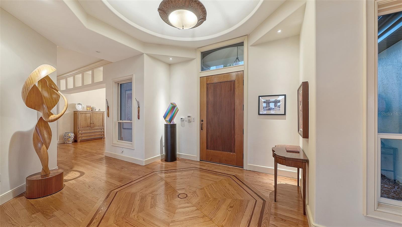 Image 9 of 65 For 316 Royal Flamingo Drive