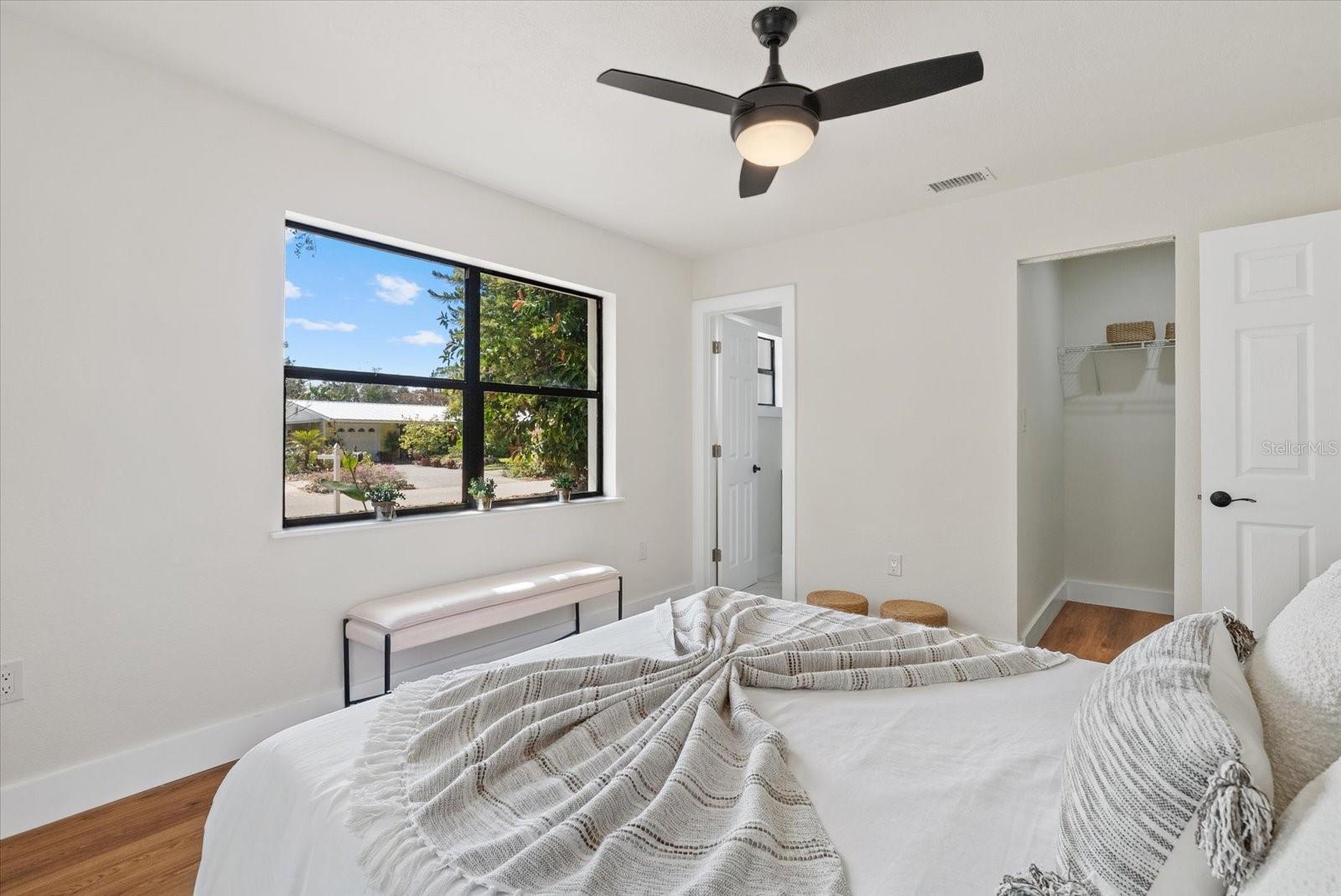 Image 18 of 27 For 2535 Floyd Street