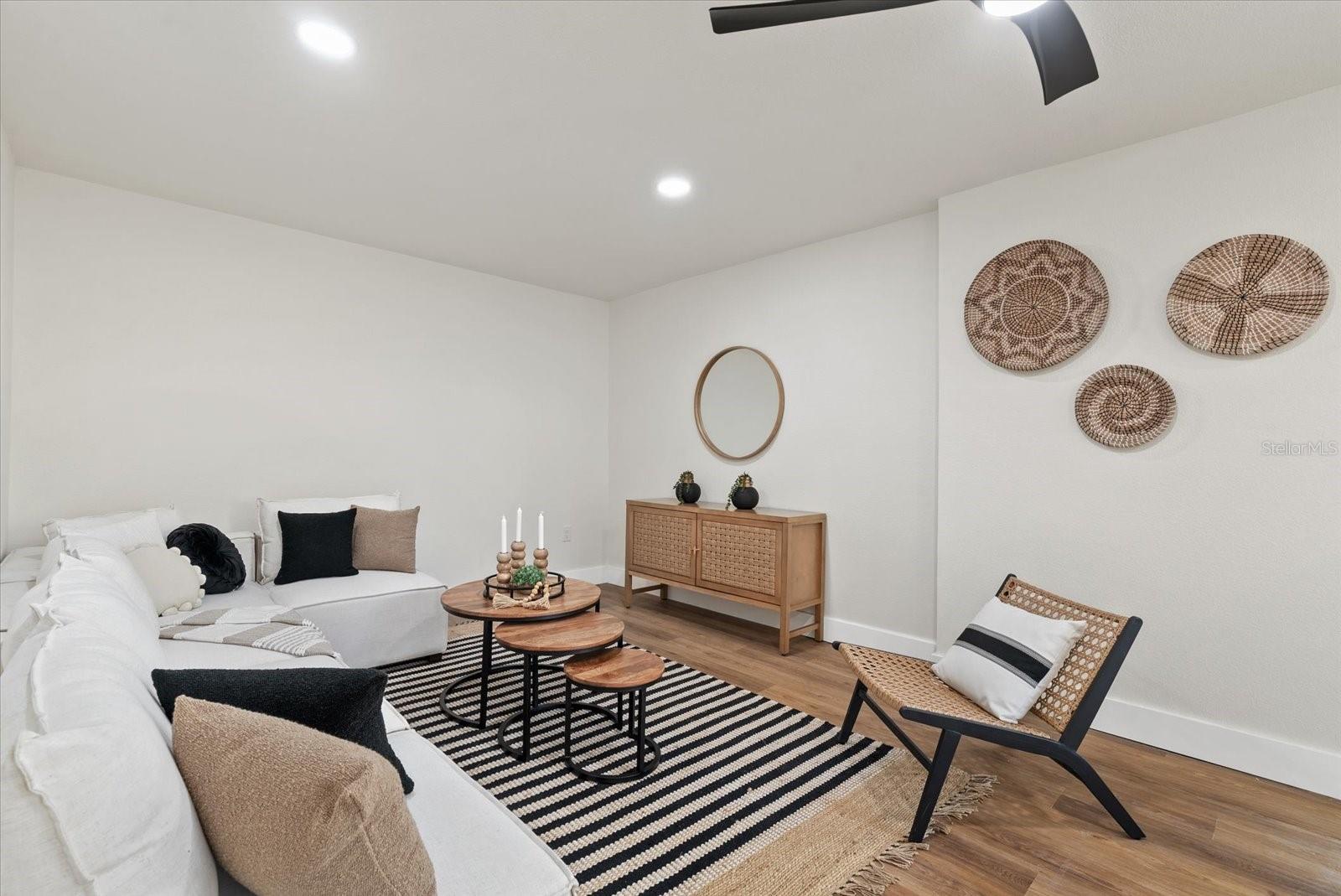 Image 9 of 27 For 2535 Floyd Street