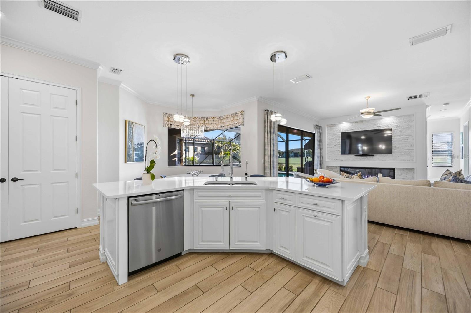 Image 21 of 99 For 5641 Arnie Loop