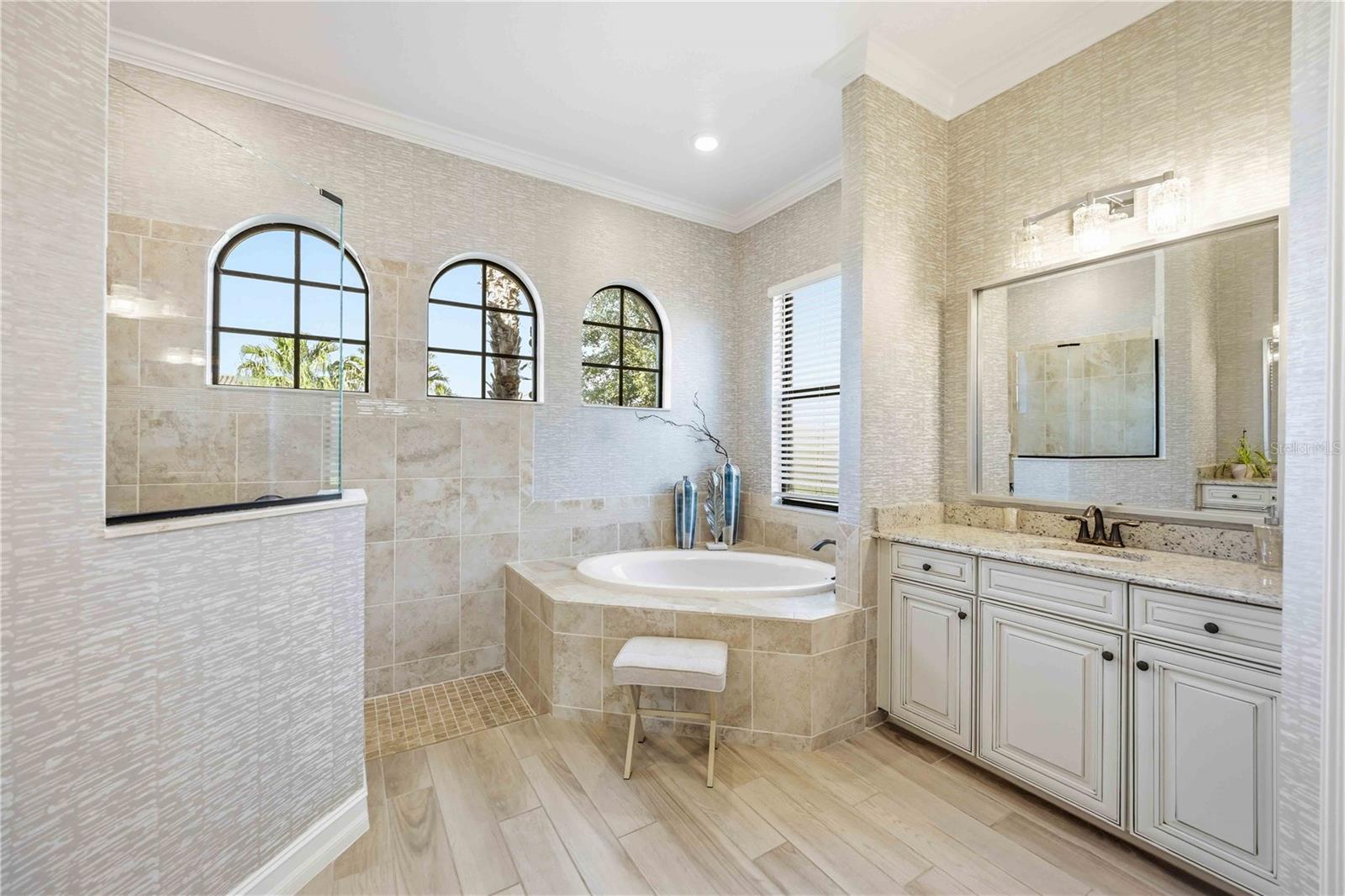 Image 36 of 99 For 5641 Arnie Loop