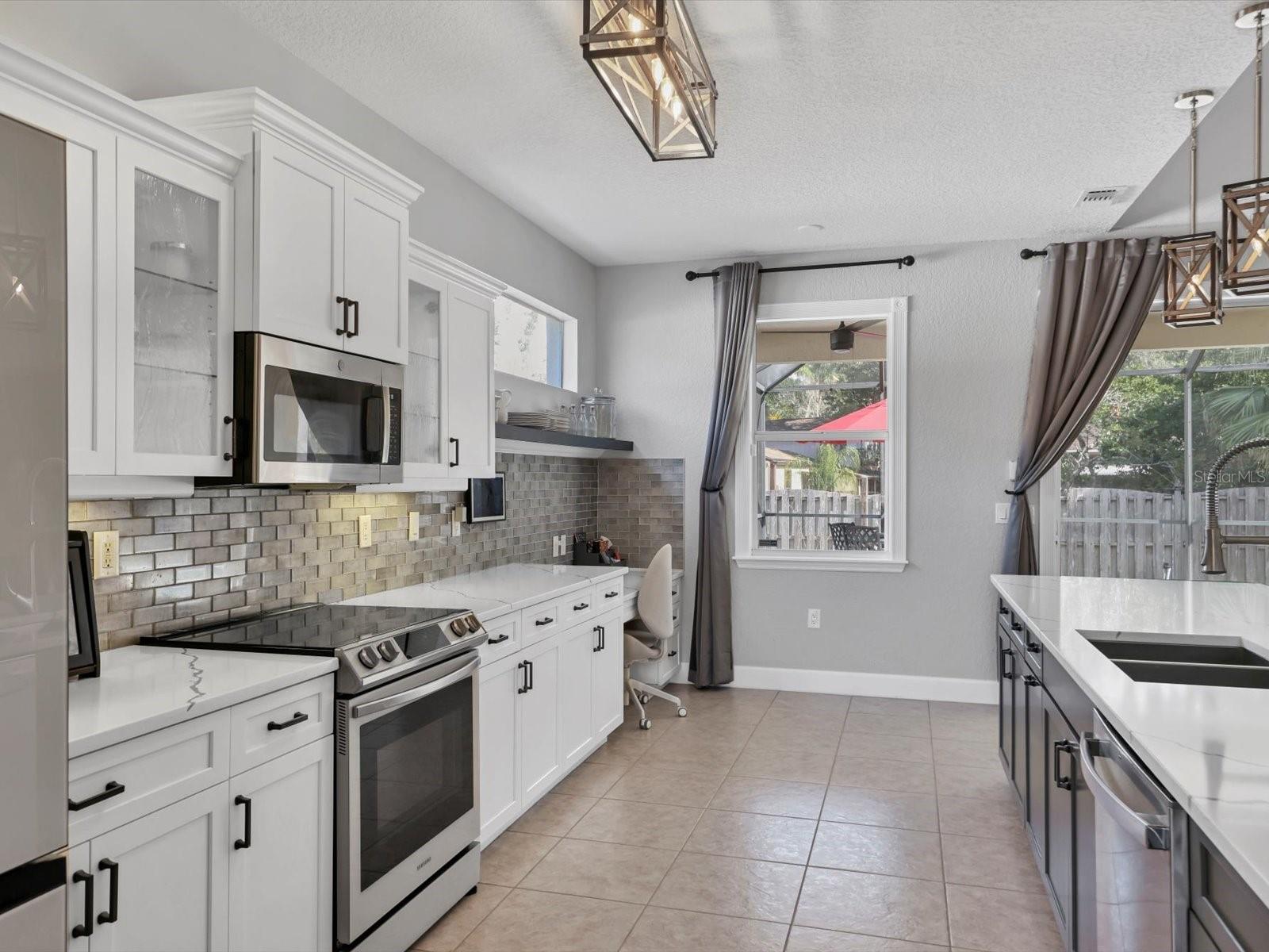 Image 16 of 58 For 6813 Short Creek Lane