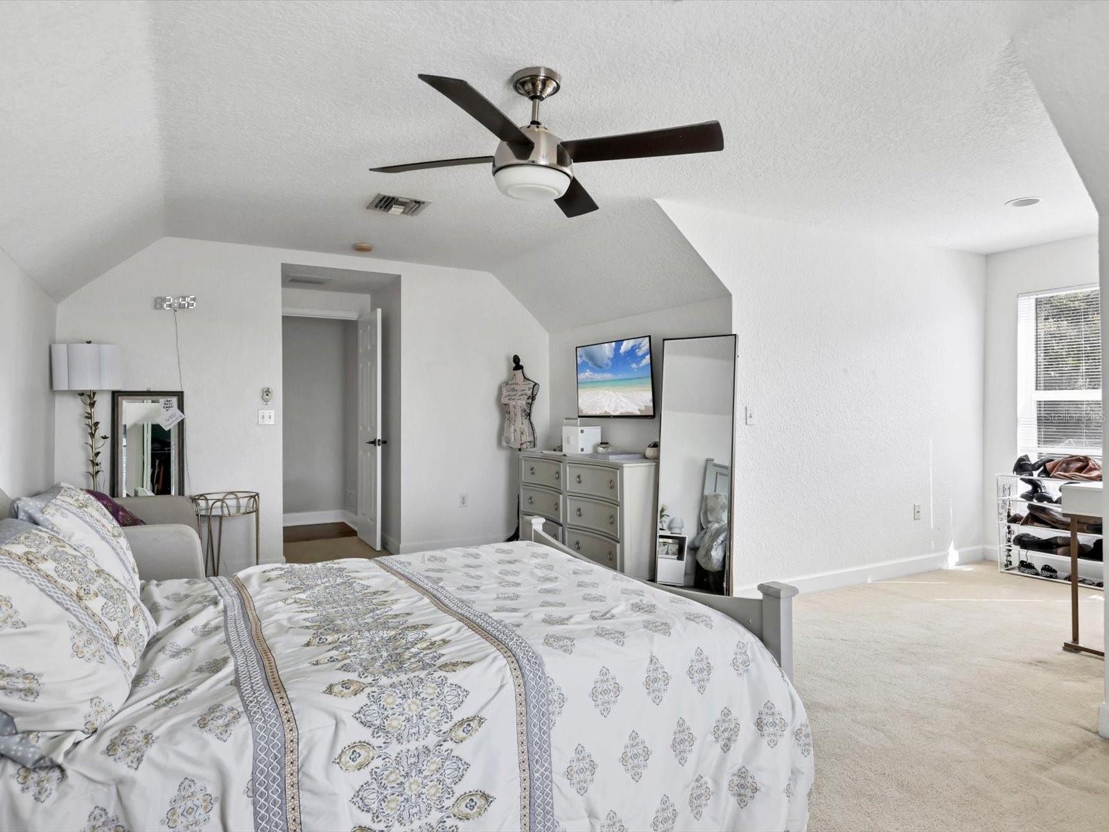 Image 36 of 58 For 6813 Short Creek Lane