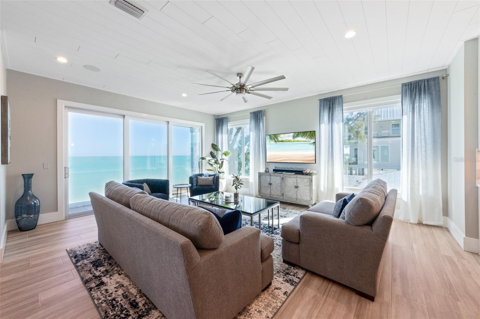 Image 12 of 52 For 903 Shore Drive B