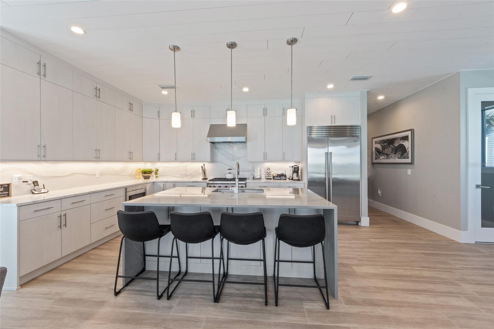 Image 16 of 52 For 903 Shore Drive B