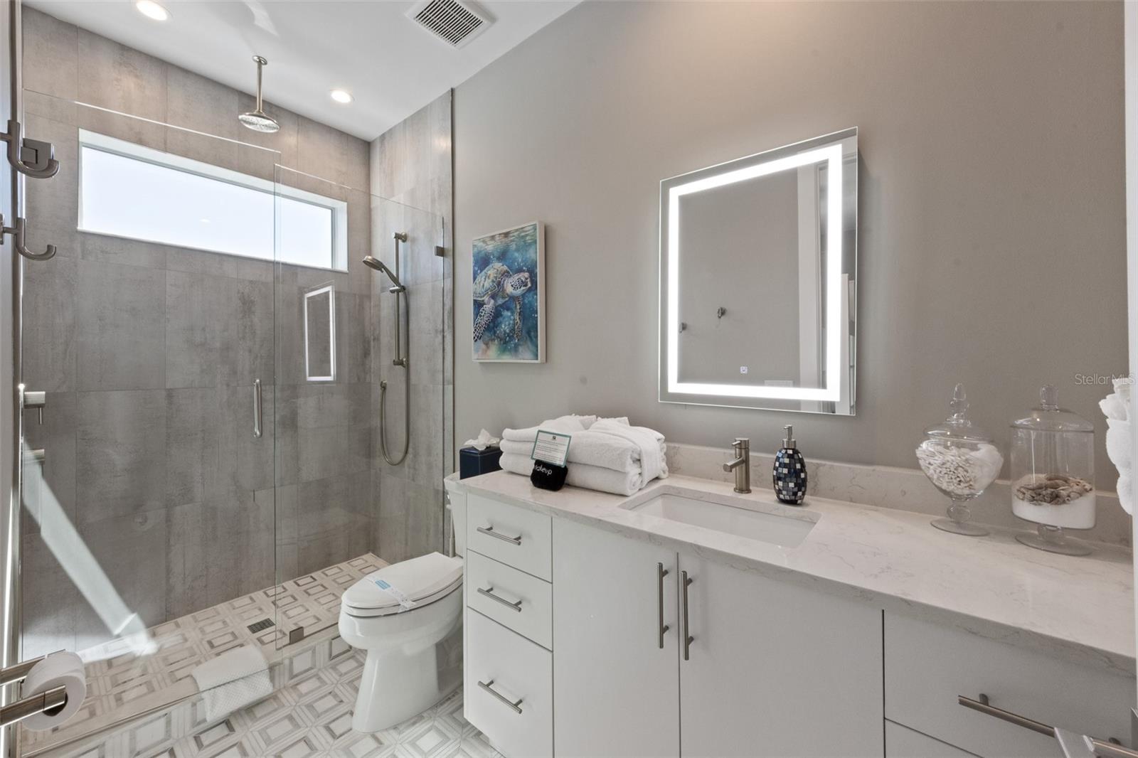 Image 26 of 52 For 903 Shore Drive B