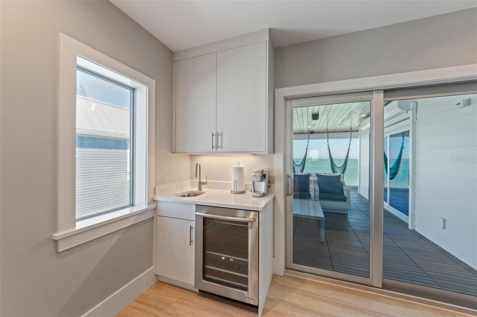 Image 29 of 52 For 903 Shore Drive B