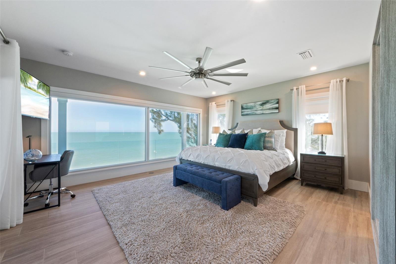 Image 31 of 52 For 903 Shore Drive B