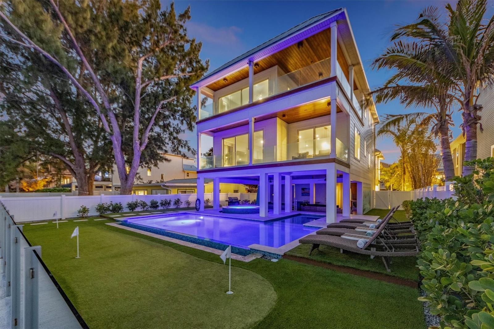 Image 5 of 52 For 903 Shore Drive B