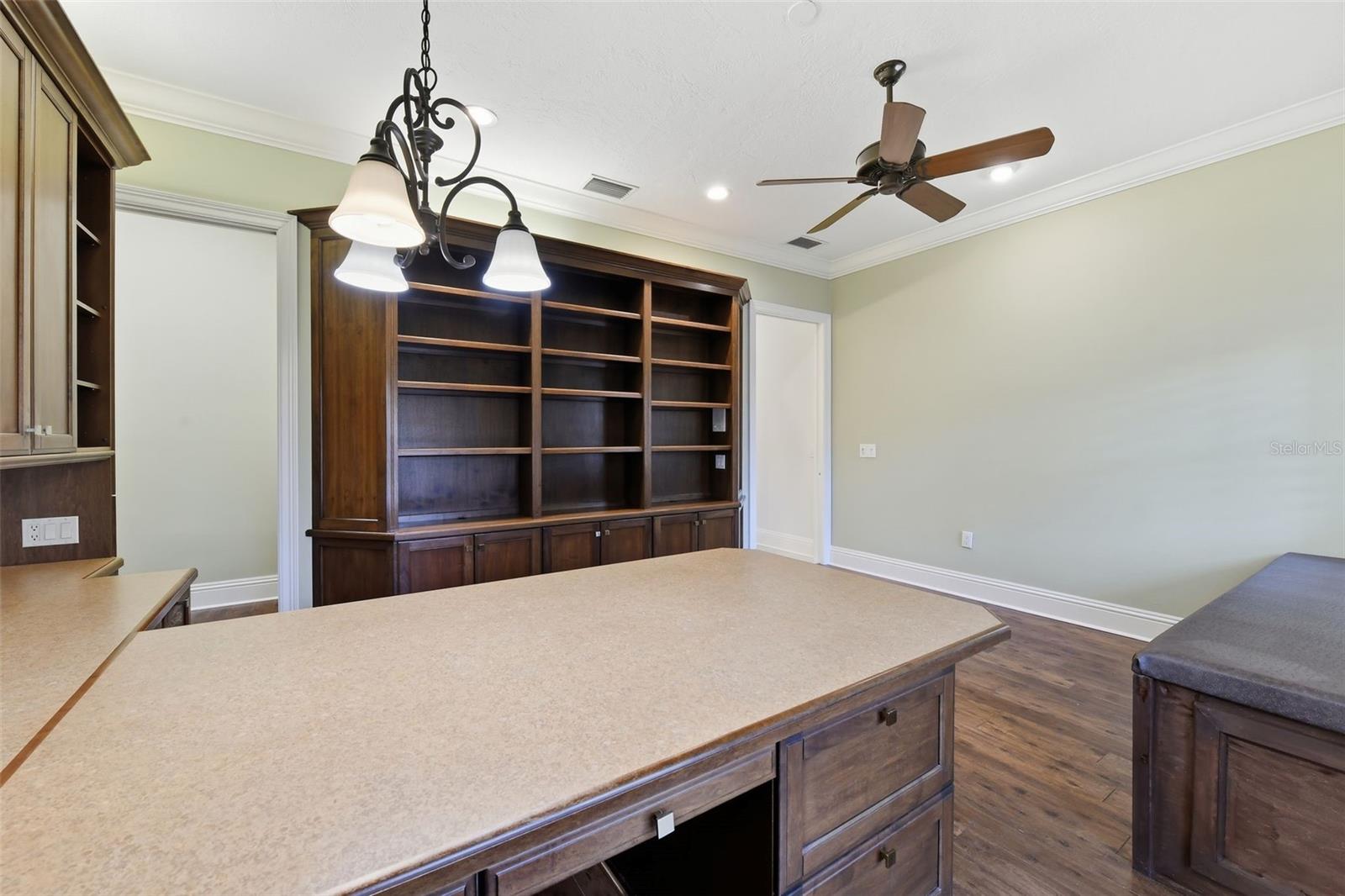 Listing photo id 17 for 7796 Alister Mackenzie Drive