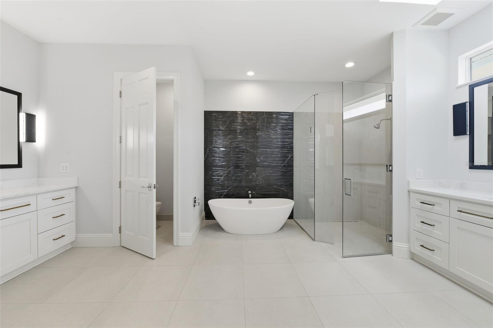 Listing photo id 20 for 7796 Alister Mackenzie Drive