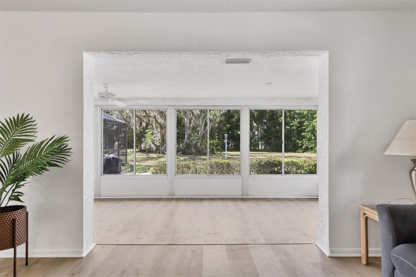 Image 10 of 47 For 7232 Willow Street